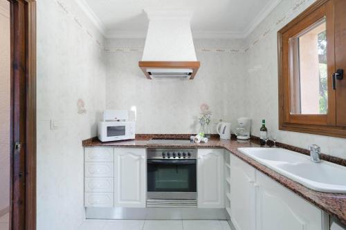 Villa La Marina by Villa Plus - image 2