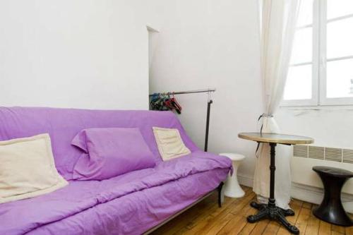 CHAMPS ELYSEES STUDENT STUDIo in Rosieres-pres-Troyes