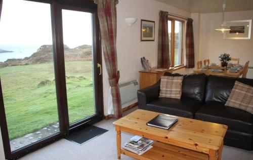 Exterior view, Heather Cottage in Achmelvich