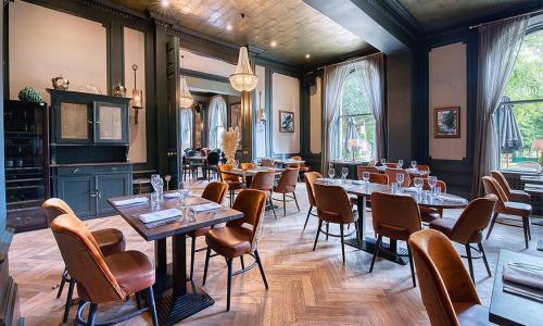 Restaurant, White Hart Hotel & Apartments in Harrogate