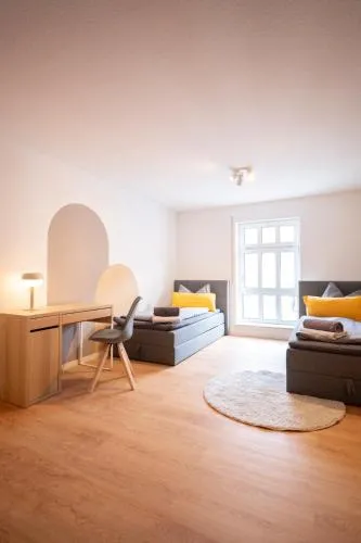 Studio TWO - Netflix, 5 Personen in Chemnitz, Deutschland