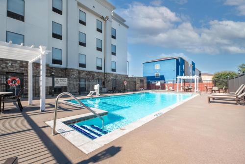 Hampton Inn & Suites New Braunfels - image 43