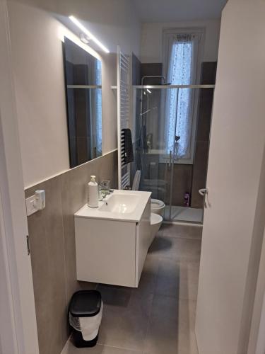 Shower, San Francesco Home in Terni