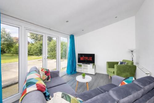 Temple by Alt-Stay Contractor Accommodation - 4 Bed Contractor Home With Parking, Wi-Fi & Full Kitchen - Ideal For Long stays gîte à louer Cross Gates