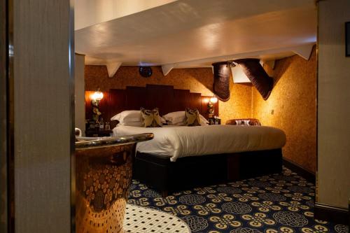 room detail thumbnail 0