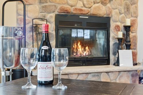 Cozy Tannersville Retreat with Mountain Views! in Tannersville, USA