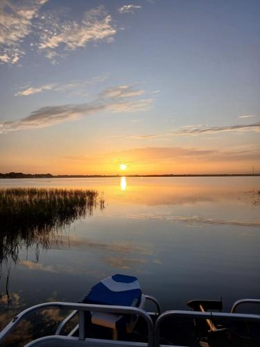 Oak Harbor RV Resort in Haines City, USA