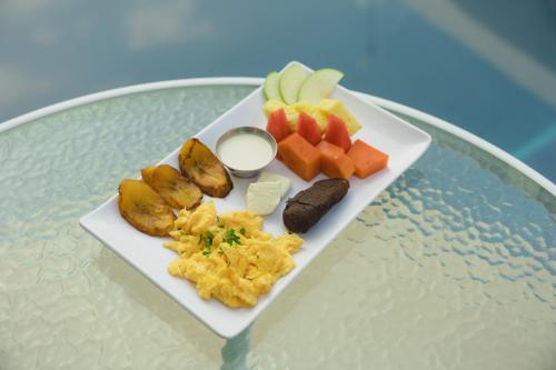 Restaurant, Hotel & Brunch Lirio de los Valles in Flores