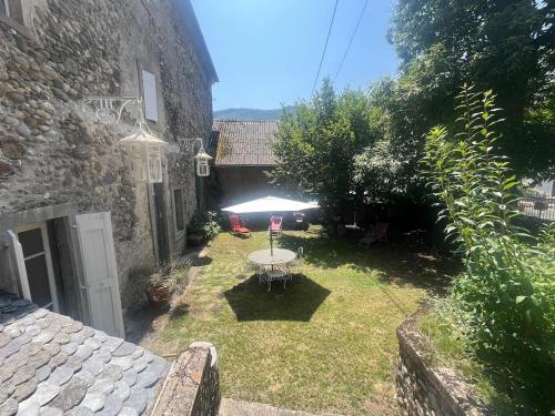 Authentique maison de famille Ariègeoise (Authentique maison de famille Ariegeoise) in Saurat