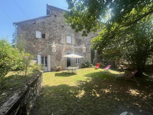 Authentique maison de famille Ariègeoise (Authentique maison de famille Ariegeoise) in Saurat