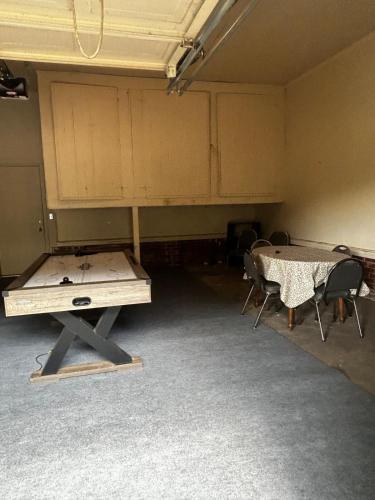 Canton Crew Quarters in Canton (MS)