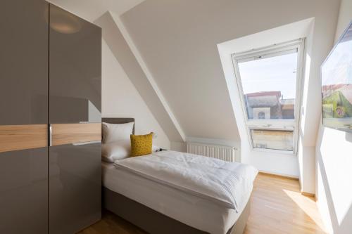 Vienna Grand Apartments City - image 9