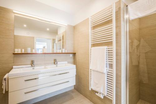 Vienna Grand Apartments City - image 10