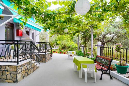 Studios Panagiotas House Astris – khách sạn tại Astris