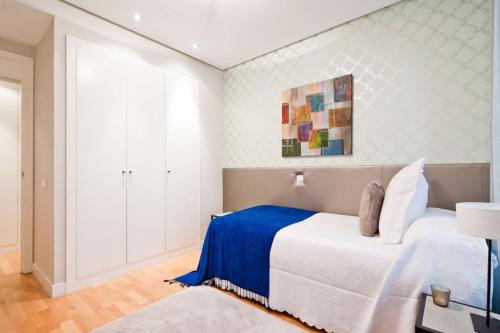 Stylish Flat Steps from Retiro - image 3