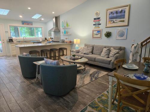 Bike & Beach Bungalow at Oyster Bay-Sunset Beach in 日落海灘 (NC)