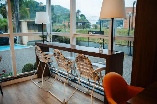 Балкон, Hotel 10 Blumenau in Блуменау