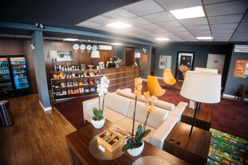 Паб/Коктейль-бар, Hotel 10 Blumenau in Блуменау
