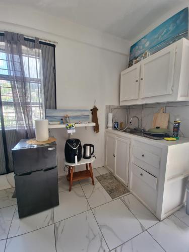 Cucina, Garifuna Retreat Apartment in Kingstown