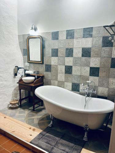 Maison Barnoin-Chambres et villas au calme proche Nice - Conségudes