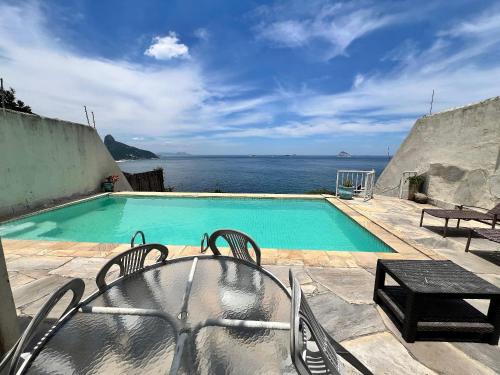 Zwembad, Mansão no Joá: 5 suítes, mar, lazer completo (Mansao no Joa: 5 suites, mar, lazer completo) in Joatinga