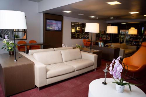 Jagatud salong / TV-ala, Hotel 10 Joinville in Joinville