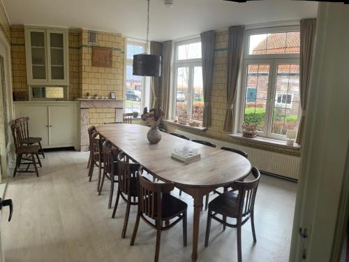 Facilities, Welcoming Farmhouse in Eede with Terrace in Verspreide huizen Eede