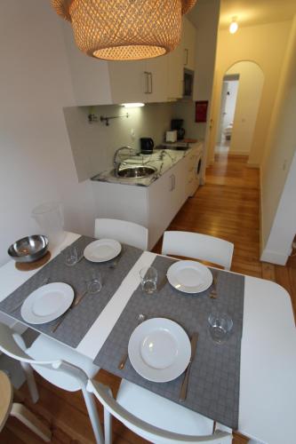 OPO.APT - Art Deco Apartments in Oporto's Center 5