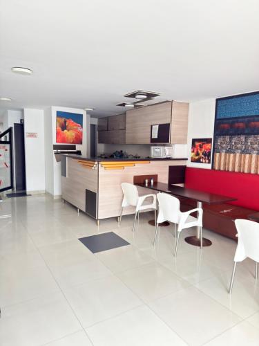 Hotel California Blue Manizales in San Jose