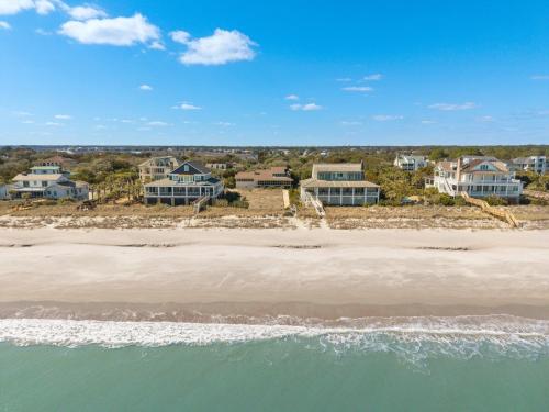 Safari Sands home in Debidue Island (SC)