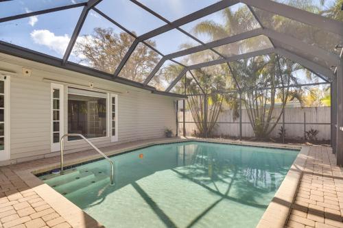 Poolside Oasis! Family Escape in Safety Harbor in Safety Harbor