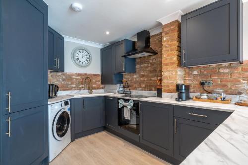 2 Bed Flat in Woking Central in Woking