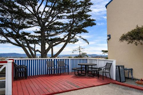 Facilities, Bay Breeze Hotel  in Monterey (CA)