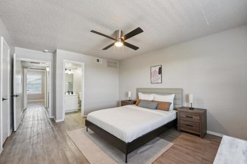 The Landry 306 Spacious and Cozy 2 Bedroom 2bth – khách sạn tại Arlington
