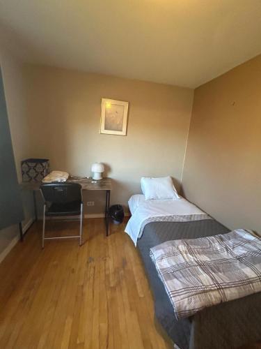 Le1226-Private Room 7 with Free WIFI and Parking in 愛德牧斯頓 (NB)