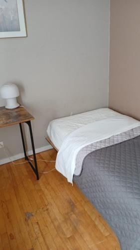 Le1226-Private Room 7 with Free WIFI and Parking in 愛德牧斯頓 (NB)