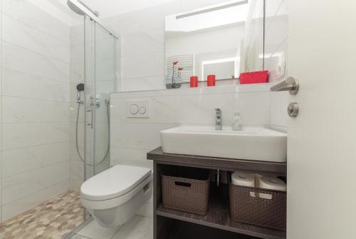 Family friendly house with a swimming pool Makarska - 25219 - image 5