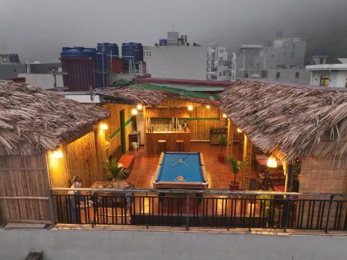 PEARL HOTEl