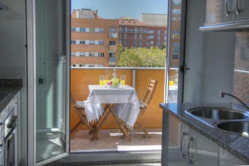 Barcelona Olympic Apartment - image 10