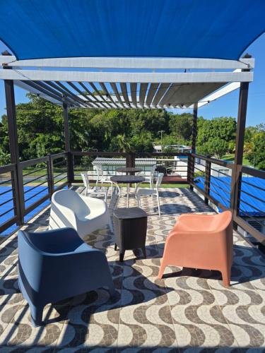 2 PALMAS STR in 阿瓜迪亞