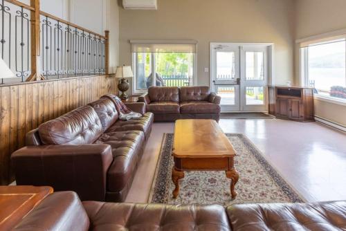 Domaine Bleu - Lakefront & Private Beach in Pohenegamūka (QC)