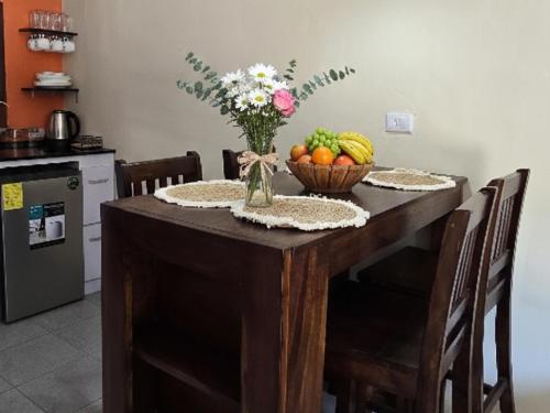 2 bedrooms, 3 beds
