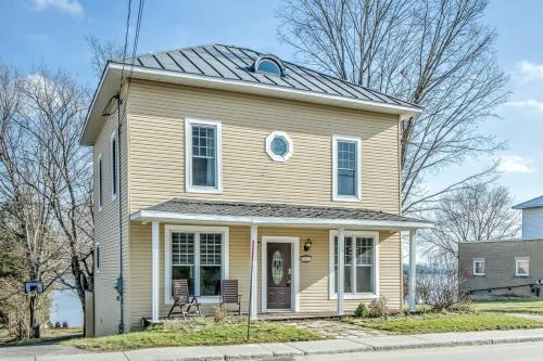Gingo Shack - Private Spa & Lake View in Bernierville (QC)