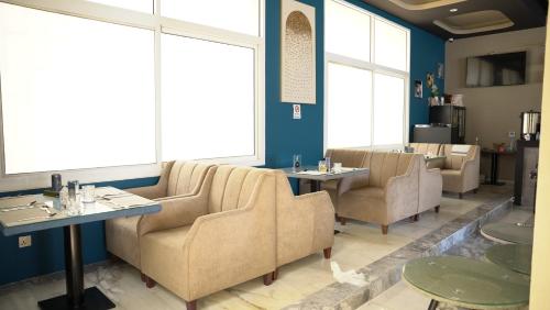 Abraj Suites Hotel - image 3