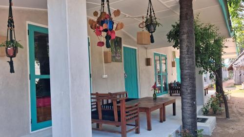 Beach Lovers Tiny House - image 2