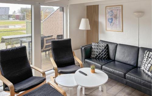 Guestroom, Gorgeous Apartment In Hemmet With Sauna in Falen