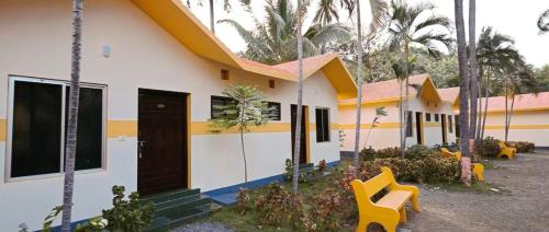 Kuttralam Resorts in Courtallam