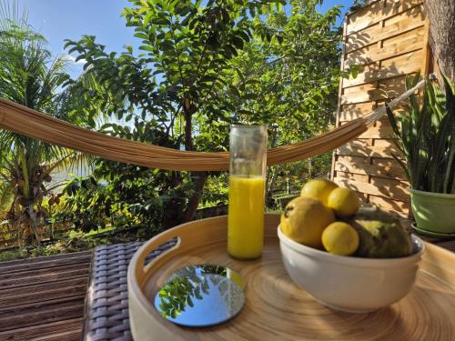 Food and beverages, Ti Sucrier Jaune - Douceur caraibe vue mer in Le Carbet
