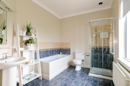 Cozy Connemara Family Retreat in Rossaveel