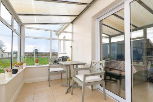 Cozy Connemara Family Retreat in Rossaveel